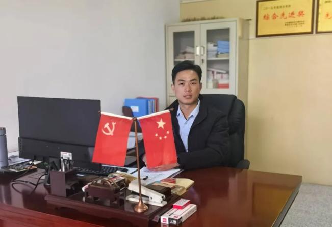 秦立健：从中专学子到基层干部的蜕变之旅