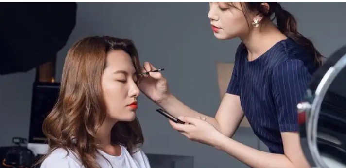 学化妆学费多少钱