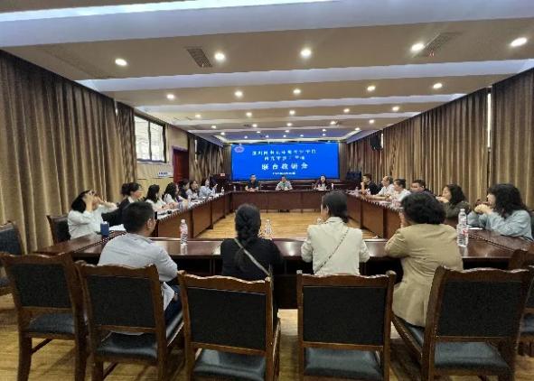 南充中专与南充技工学校举行联合教研活动