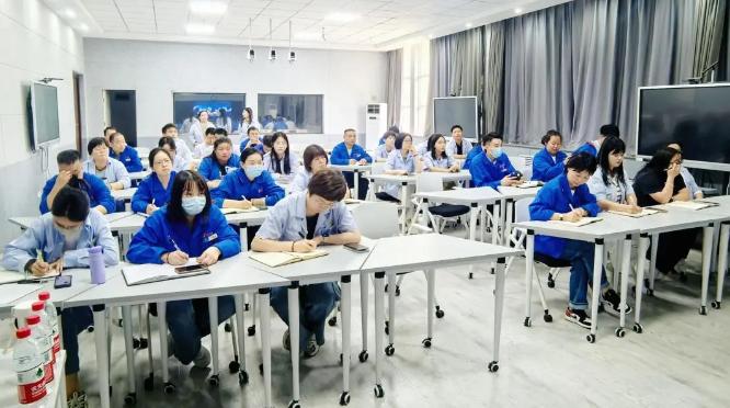 陕西汽车技工学校召开2025年招生工作启动会